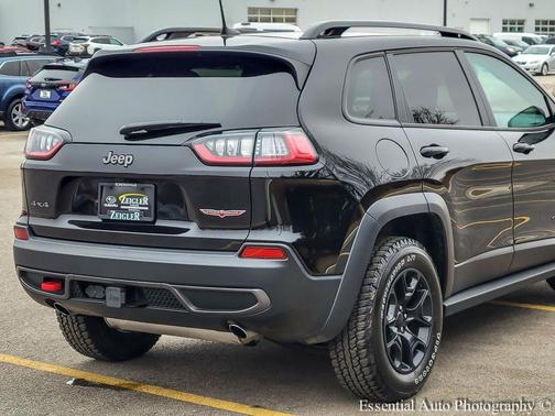 2022 Jeep Cherokee Trailhawk