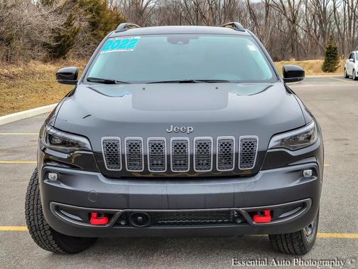 2022 Jeep Cherokee Trailhawk