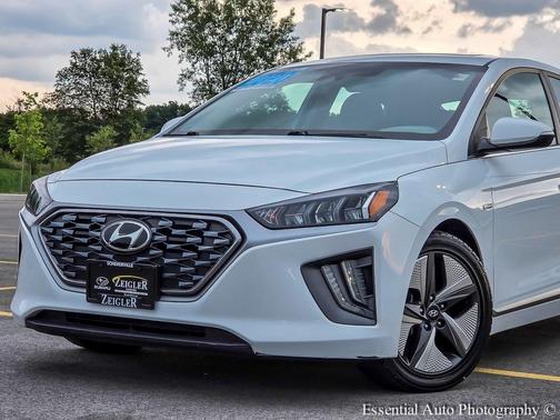 2020 Hyundai IONIQ Hybrid SEL