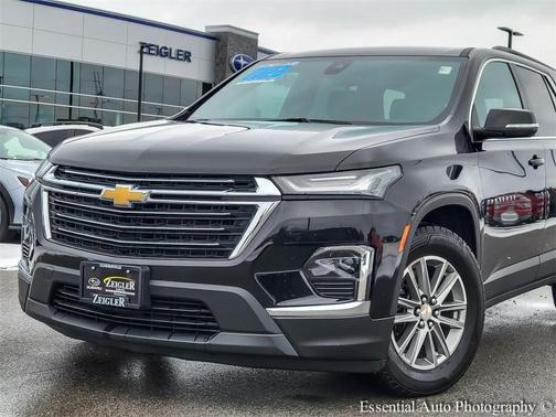 2023 Chevrolet Traverse LT Leather
