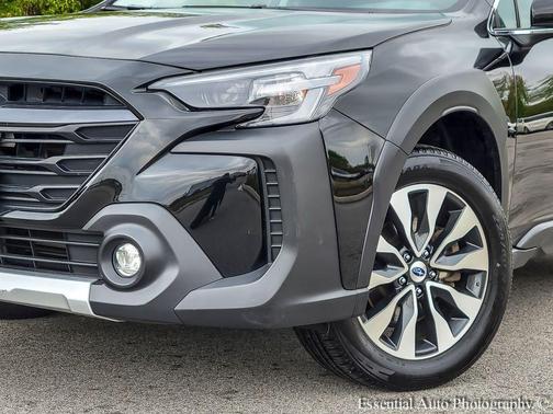 Crystal Black Silica 2023 Subaru Outback Limited XT