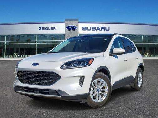 2020 Ford Escape SE