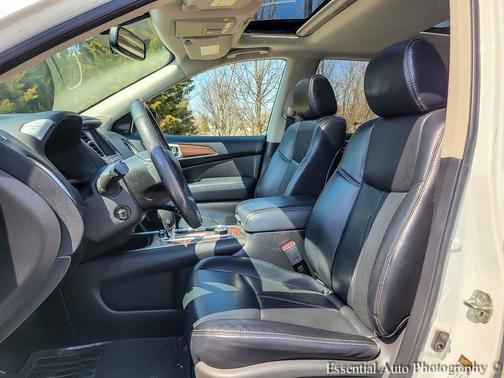 2017 Nissan Pathfinder Platinum