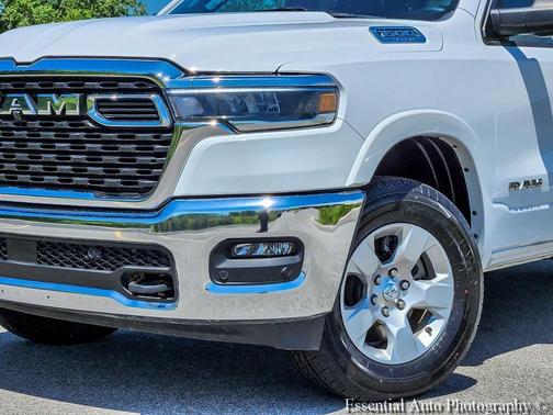 Bright White Clearcoat 2025 RAM 1500 Big Horn/Lone Star