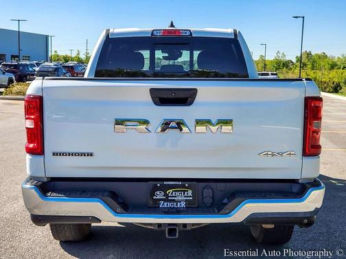 Bright White Clearcoat 2025 RAM 1500 Big Horn/Lone Star