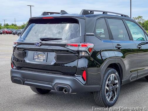 Crystal Black Silica 2026 Subaru Forester Limited