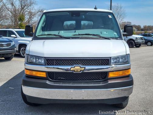 Summit White 2025 Chevrolet Express 3500 LT