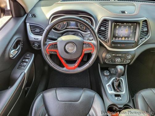 2018 Jeep Cherokee Trailhawk