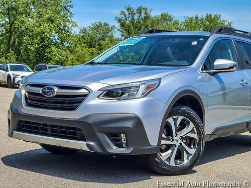 Ice Silver Metallic 2022 Subaru Outback Limited XT