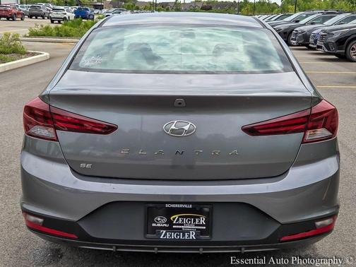 2019 Hyundai ELANTRA SE