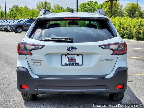 Crystal White Pearl 2024 Subaru Outback Premium