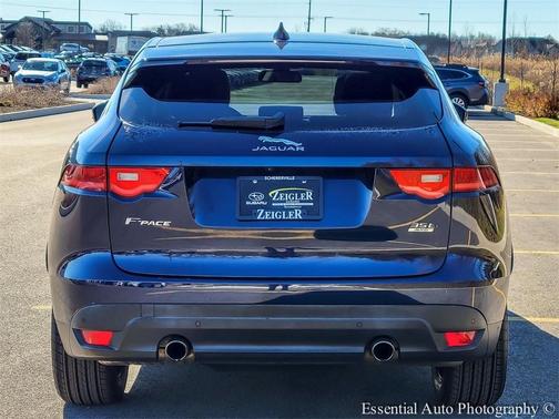 2017 Jaguar F-PACE 35t Prestige