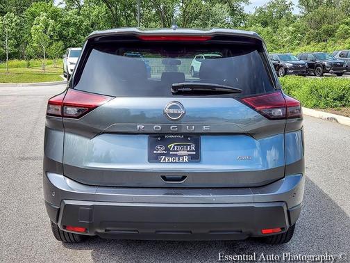 Gun Metallic 2025 Nissan Rogue SV