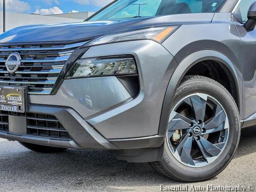 Gun Metallic 2025 Nissan Rogue SV