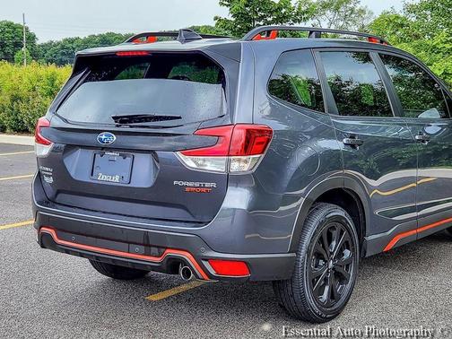 Magnetite Gray Metallic 2024 Subaru Forester Sport