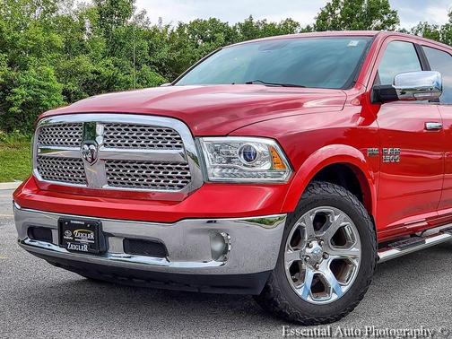 Flame Red Clearcoat 2013 RAM 1500 Laramie