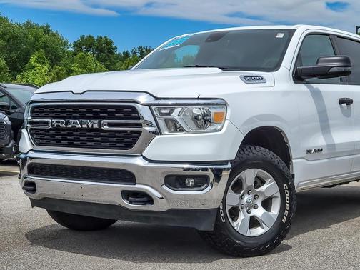 Bright White Clearcoat 2023 RAM 1500 Big Horn