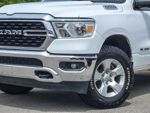 Bright White Clearcoat 2023 RAM 1500 Big Horn
