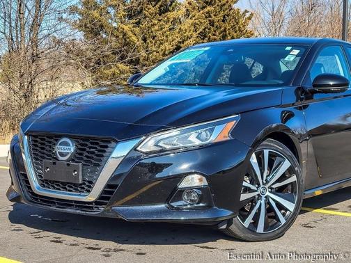 2022 Nissan Altima 2.5 Platinum