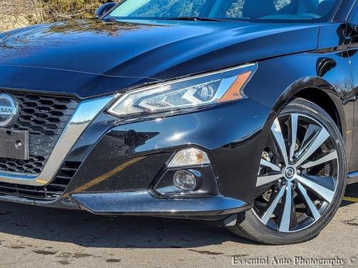 2022 Nissan Altima 2.5 Platinum