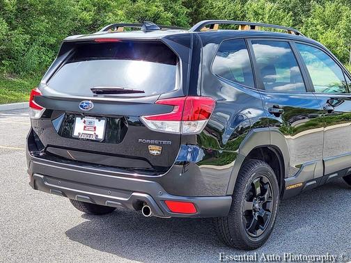 Crystal Black Silica 2024 Subaru Forester Wilderness