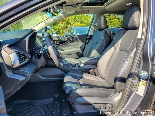 2025 Subaru Outback Touring XT