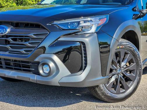 Crystal Black Silica 2023 Subaru Outback Onyx Edition XT