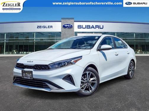 Snow White Pearl 2023 Kia Forte LXS