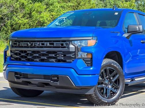 2025 Chevrolet Silverado 1500 Custom