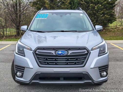 Ice Silver Metallic 2023 Subaru Forester Limited