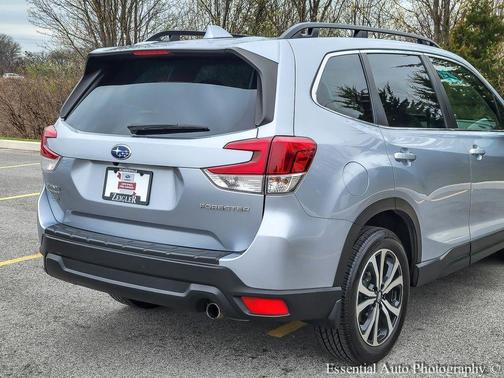 Ice Silver Metallic 2023 Subaru Forester Limited