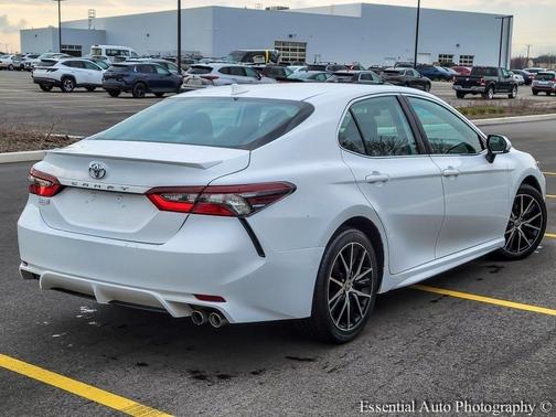 2022 Toyota Camry SE