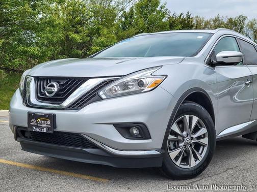 Brilliant Silver Metallic 2017 Nissan Murano SL