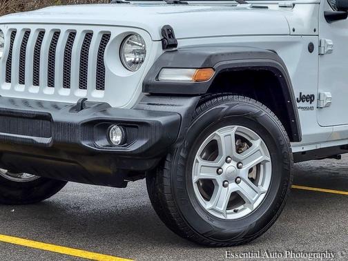 2022 Jeep Wrangler Unlimited Sport