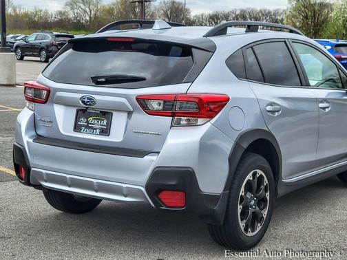 Ice Silver Metallic 2021 Subaru Crosstrek Premium