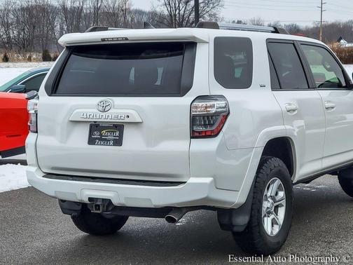 2020 Toyota 4Runner SR5