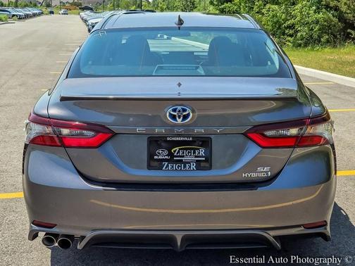 2023 Toyota Camry Hybrid SE
