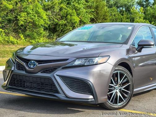2023 Toyota Camry Hybrid SE