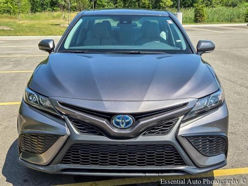 2023 Toyota Camry Hybrid SE