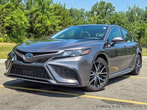 2023 Toyota Camry Hybrid SE