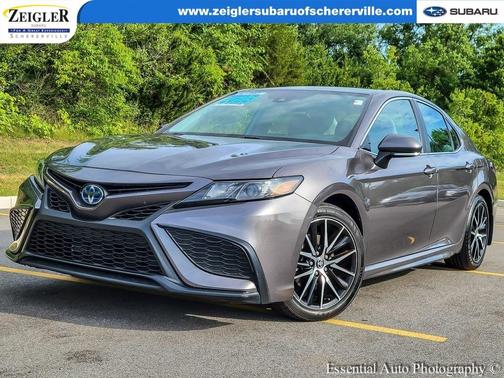 2023 Toyota Camry Hybrid SE