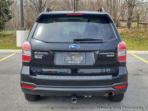 Crystal Black Silica 2015 Subaru Forester 2.5i Limited