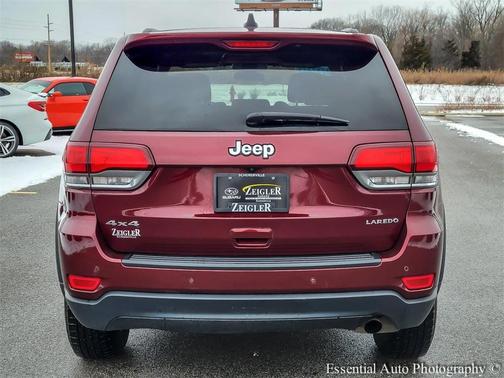 2020 Jeep Grand Cherokee Laredo