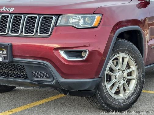 2020 Jeep Grand Cherokee Laredo