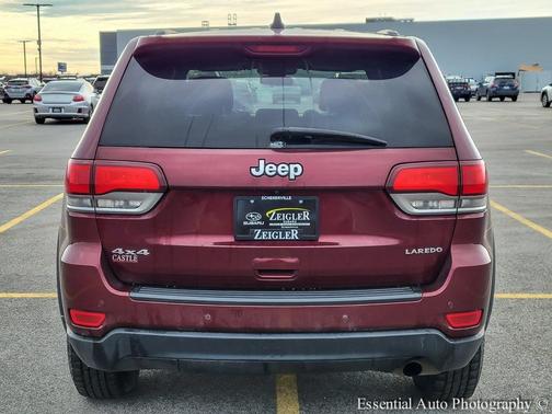 2020 Jeep Grand Cherokee Laredo
