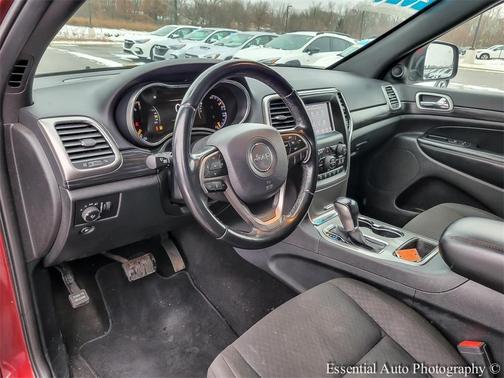 2020 Jeep Grand Cherokee Laredo