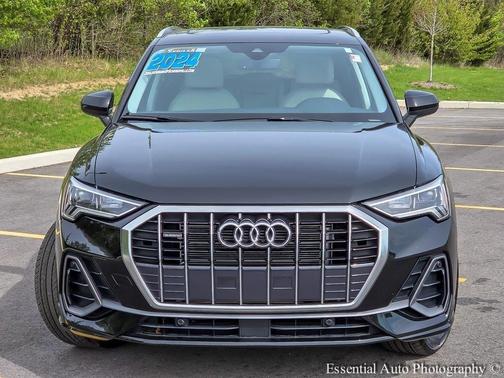 2024 Audi Q3 45 S line Premium