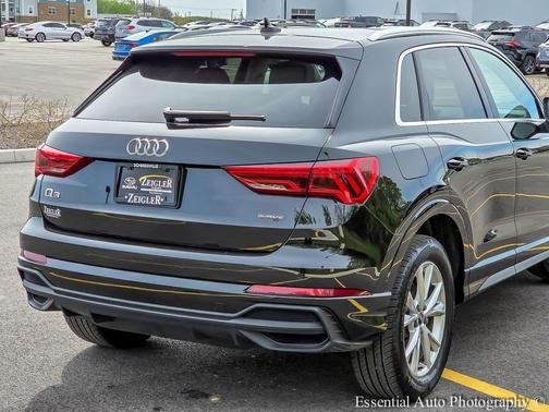 2024 Audi Q3 45 S line Premium