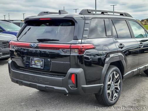 Crystal Black Silica 2026 Subaru Outback Touring XT