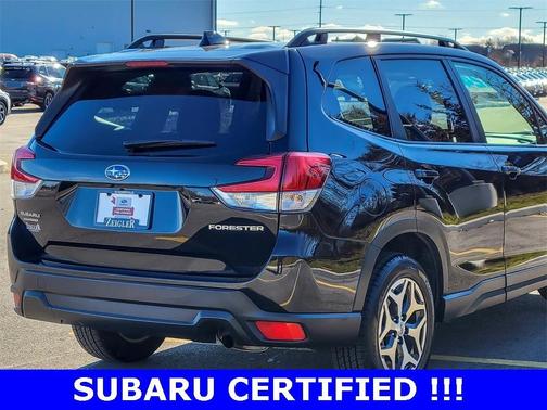 2024 Subaru Forester Premium